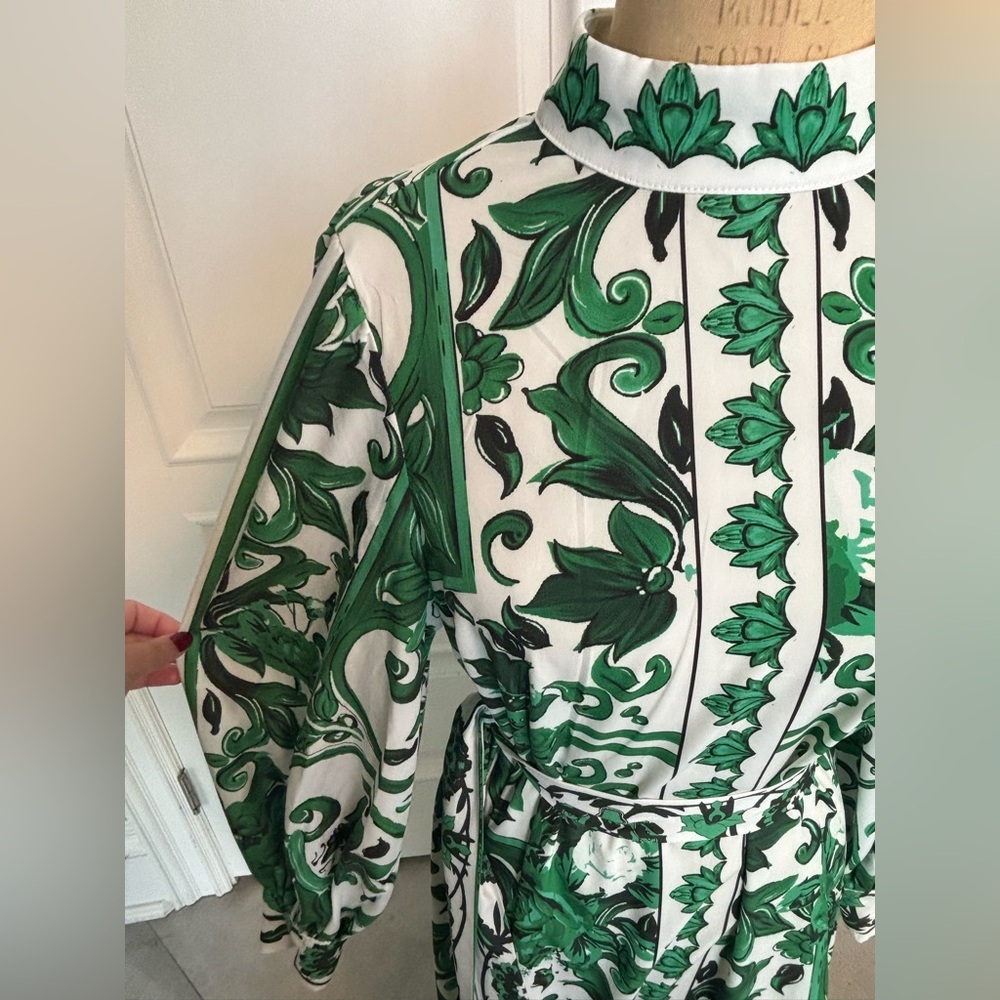 Elegant Green and White Floral Maxi Dress - Picture 2 of 5